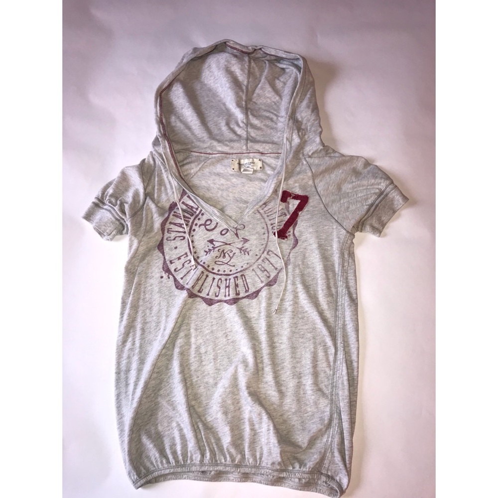 American Eagle shirt